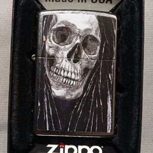 Zippo Skull Design Lighter - Black and White